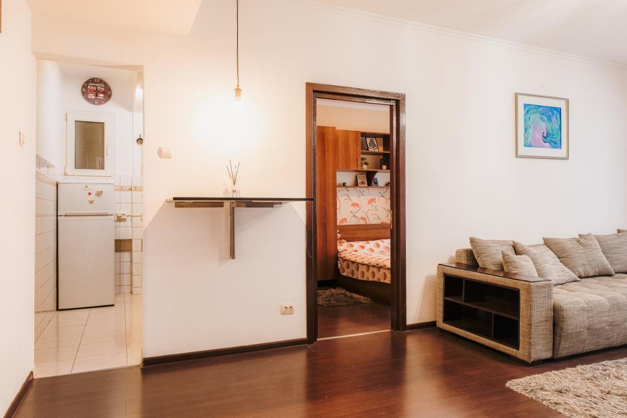 Parliament 1Br Apartment W Self Check In Bucarest Exterior foto