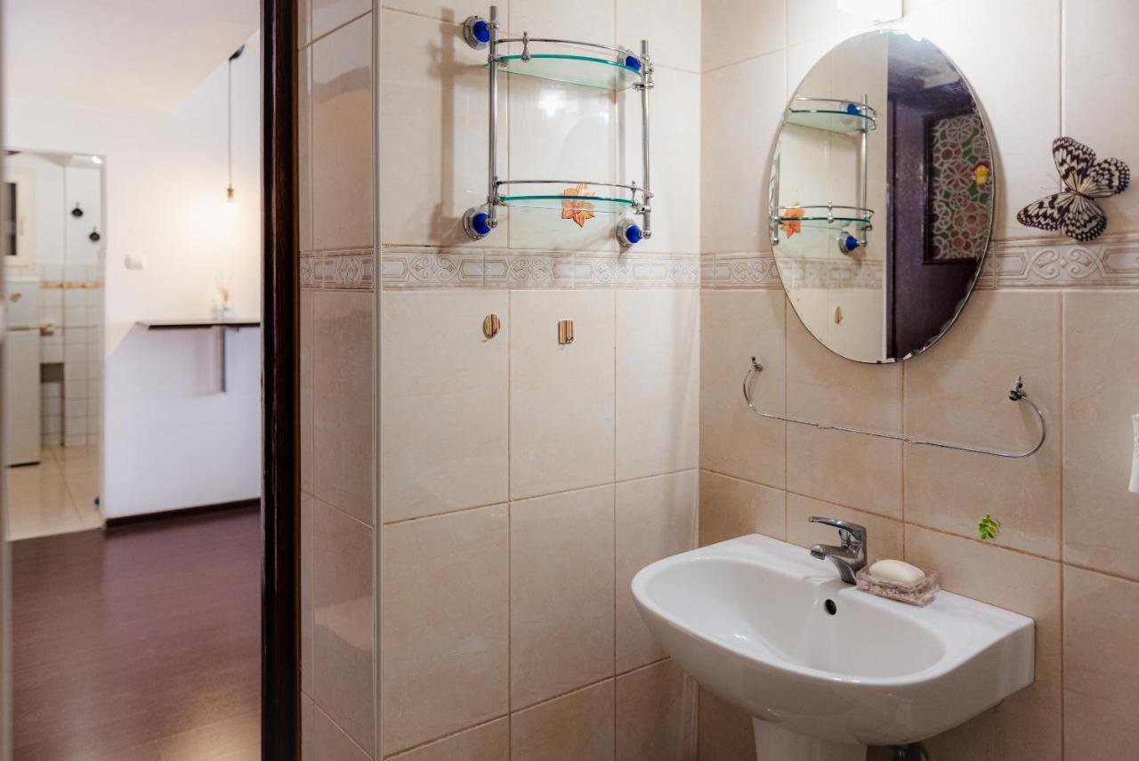Parliament 1Br Apartment W Self Check In Bucarest Exterior foto
